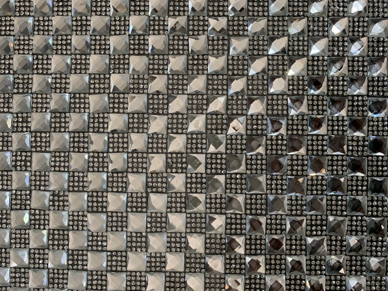 Kare Motif
