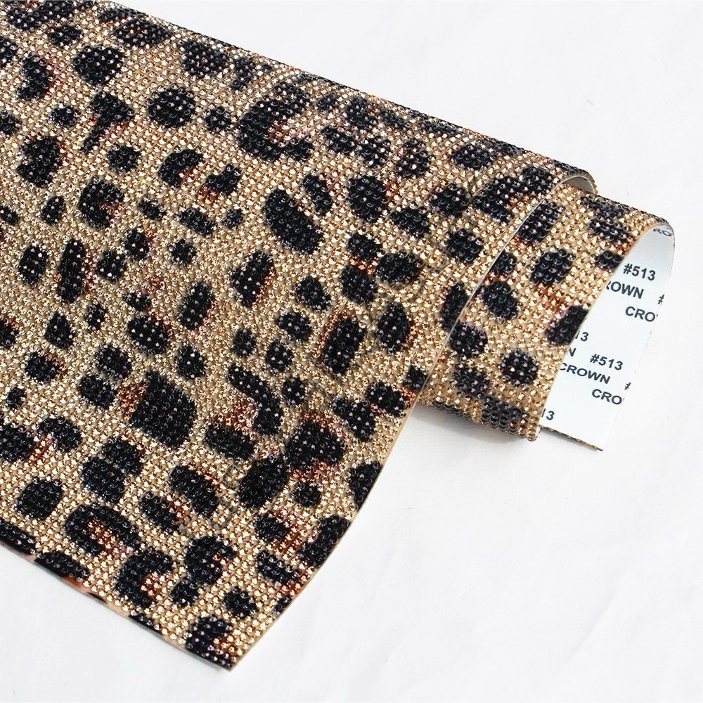 Taşlı Kristal Plaka Leopar Pati