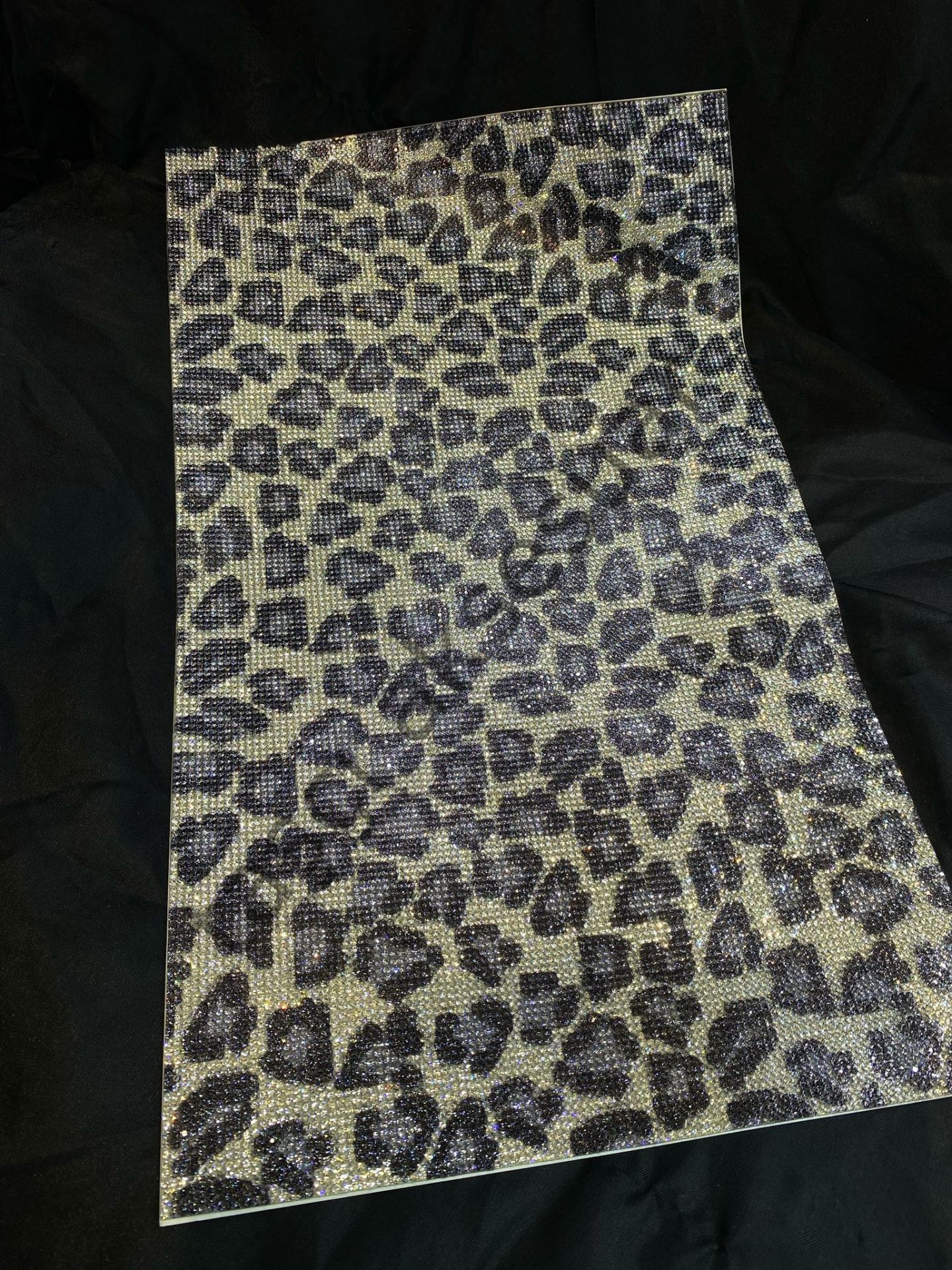 Taşlı Kristal Plaka Leopar