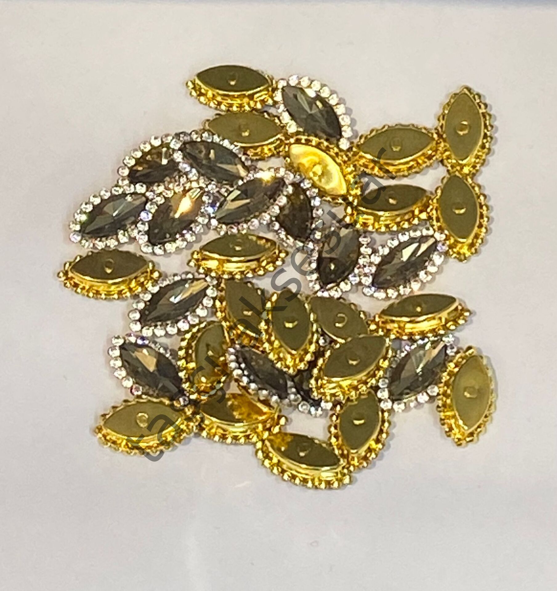 12x20 Kenarı Taşlı Cam Dikme Taş 50 adet gold